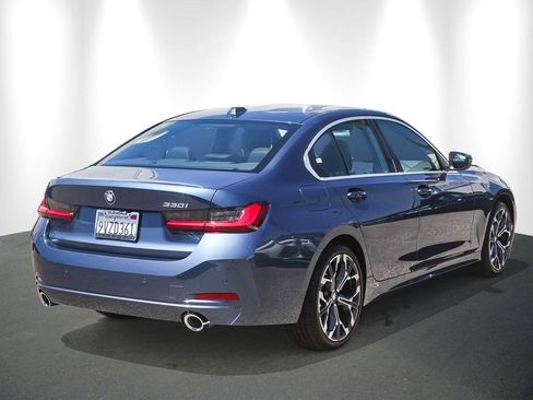 Used 2026 BMW 330i Sedan w/ Convenience Package RWD image 6