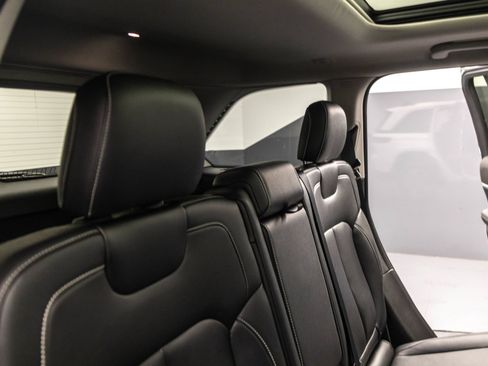 Used 2023 Jeep Grand Cherokee 4WD 4xe image 35