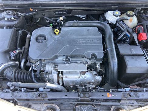 Used 2023 Chevrolet Malibu LT FWD image 24