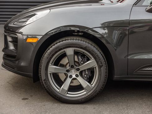 Certified 2025 Porsche Macan image 21