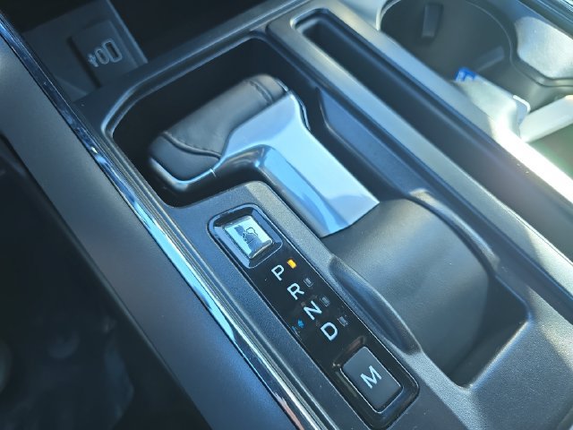 Used 2025 Ford F150 Lariat w/ FX4 Off-Road Package AWD/4WD image 28