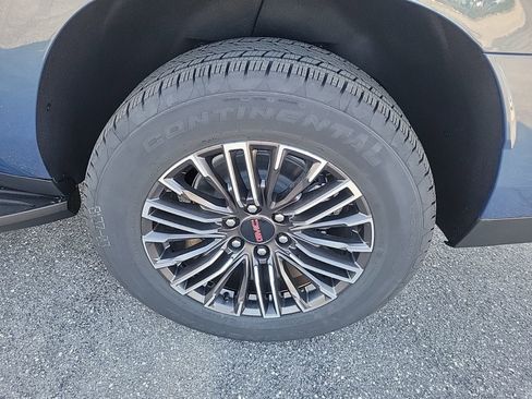 New 2026 GMC Yukon XL Elevation image 8