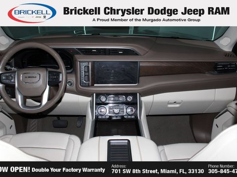 Used 2022 GMC Yukon Denali AWD/4WD image 15
