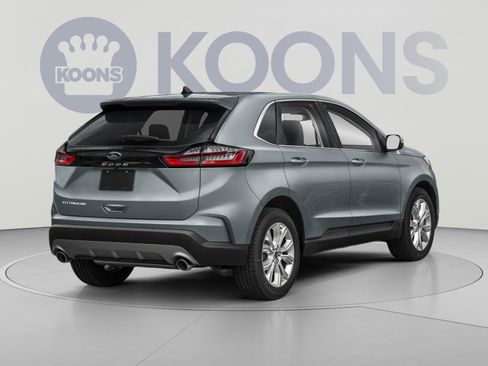 Used 2022 Ford Edge Titanium w/ Class II Trailer Tow Package AWD/4WD image 2