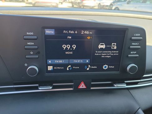 Used 2025 Hyundai Elantra SE image 20