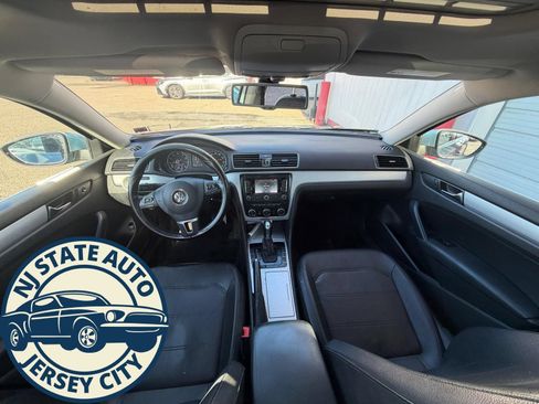 Used 2012 Volkswagen Passat 2.5 SE FWD image 4