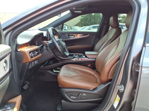 Certified 2021 Lincoln Nautilus Reserve AWD/4WD image 13