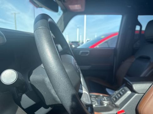 Used 2023 Ford Bronco Outer Banks AWD/4WD image 32