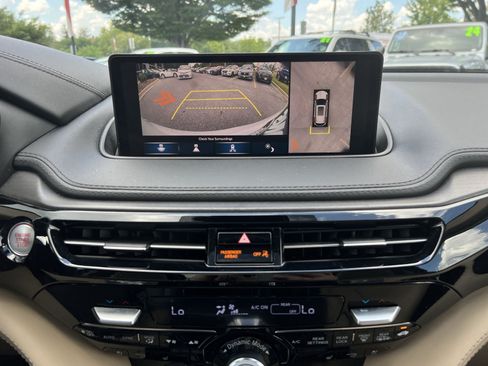 Used 2022 Acura MDX SH-AWD w/ Advance Package image 19