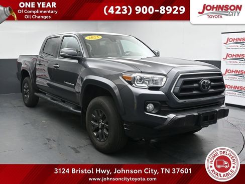 Used 2023 Toyota Tacoma SR5 AWD/4WD image 1