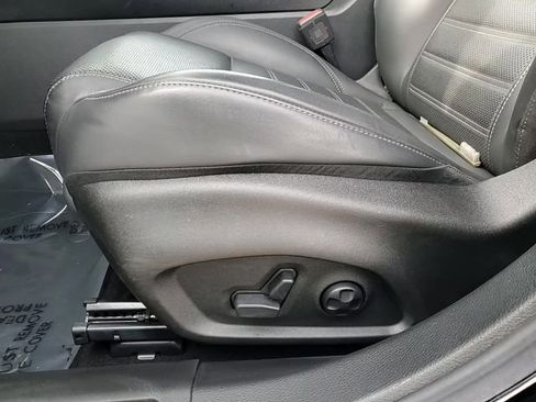 Used 2024 Alfa Romeo Tonale Ti w/ Premium Interior Package image 14