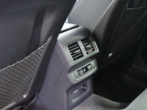 Used 2024 Audi Q5 2.0T Premium w/ Summer of Audi Package AWD/4WD image 20