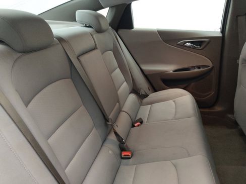 Used 2025 Chevrolet Malibu LT FWD image 19