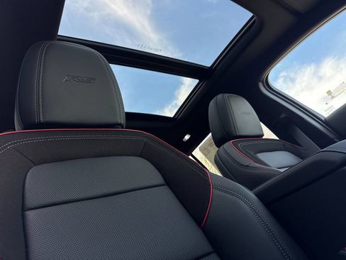 New 2026 Chevrolet Equinox EV RS image 16