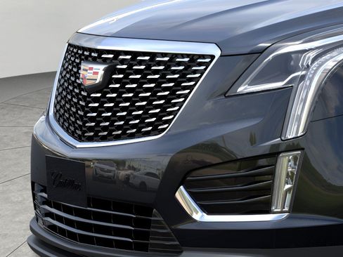 New 2026 Cadillac XT5 Luxury w/ LPO, Floor Liner Package AWD/4WD image 13