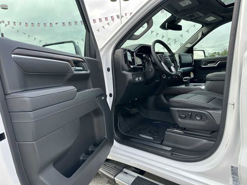 New 2026 GMC Sierra 1500 SLT w/ SLT Premium Plus Package image 20