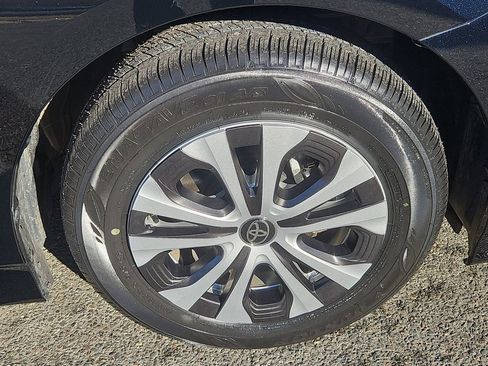 Used 2022 Toyota Prius Prime Limited image 10