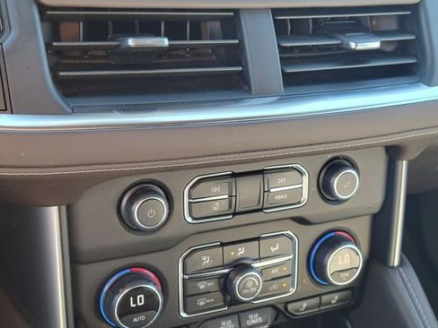 Used 2024 Chevrolet Tahoe LT image 22