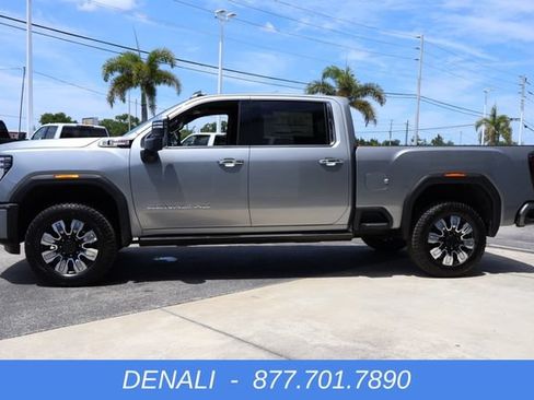 New 2026 GMC Sierra 3500 Denali w/ Denali Reserve Package AWD/4WD image 5