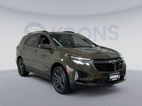 Used 2023 Chevrolet Equinox RS image 18