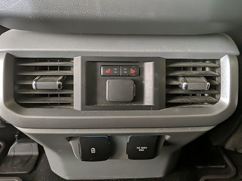 Certified 2023 Ford F150 Lariat w/ Equipment Group 502A High image 17