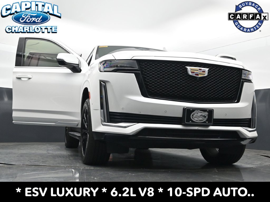 Used 2022 Cadillac Escalade ESV Luxury w/ LPO, Floor Liner Package AWD/4WD image 36