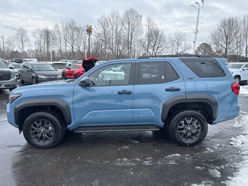 Used 2025 Toyota 4Runner SR5 image 2