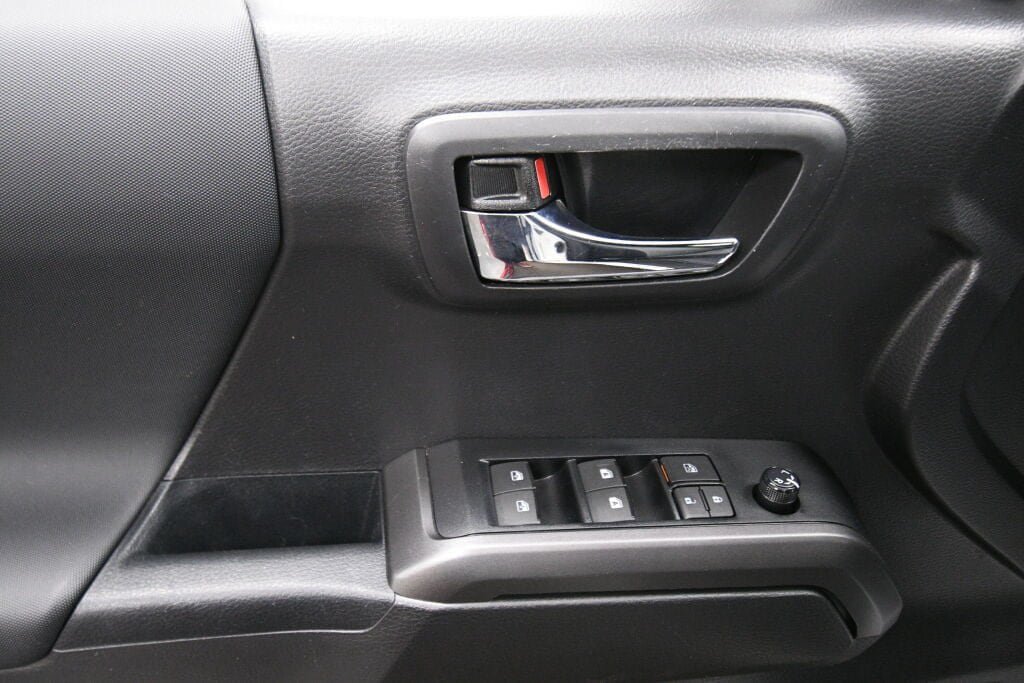 Certified 2023 Toyota Tacoma TRD Sport w/ Advanced Technology Package AWD/4WD image 12