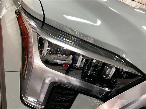 Used 2024 Toyota Tundra Limited image 27