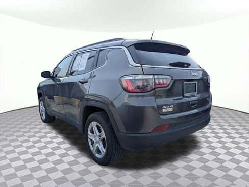 Used 2024 Jeep Compass Latitude AWD/4WD image 4