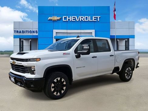 Certified 2024 Chevrolet Silverado 2500 Custom w/ Custom Value Package AWD/4WD image 5