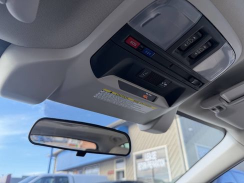 Used 2021 Subaru Impreza 2.0i Premium image 30