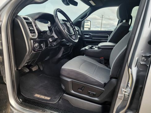 Used 2024 RAM 2500 Big Horn image 18