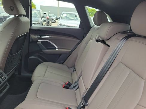 Certified 2025 Audi Q5 Premium w/ Convenience Package AWD/4WD image 11