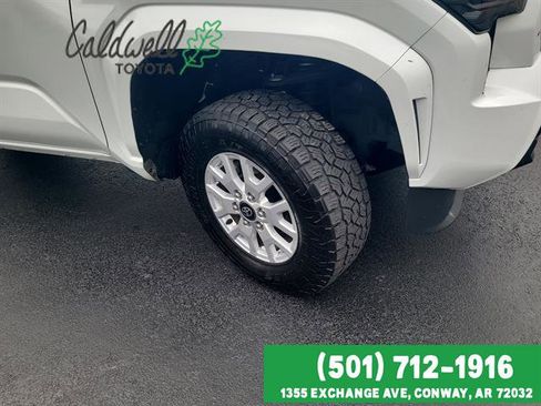 Used 2024 Toyota Tacoma SR AWD/4WD image 32