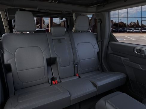 New 2026 Ford Bronco Outer Banks w/ Sasquatch Package AWD/4WD image 11