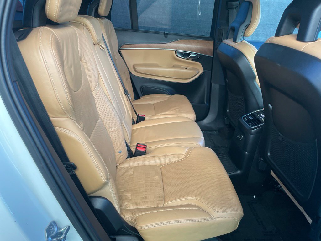 Used 2017 Volvo XC90 T8 Inscription w/ Vision Package AWD/4WD image 40