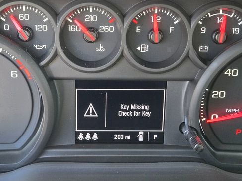 Certified 2025 Chevrolet Silverado 1500 Custom image 22