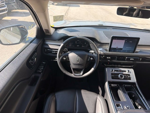 Used 2024 Lincoln Aviator AWD w/ Premium Package image 18