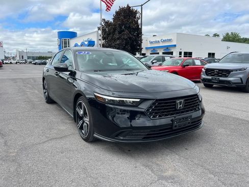 Used 2023 Honda Accord Sport image 7