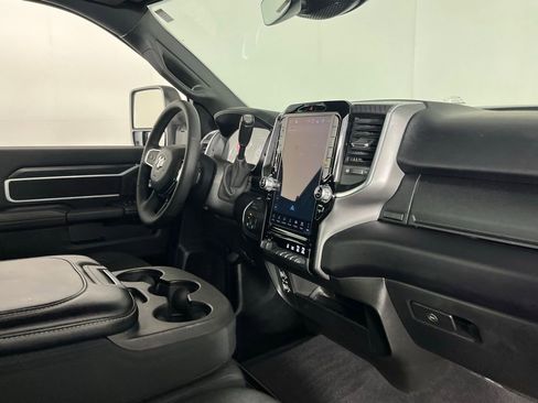 Used 2025 RAM 2500 Big Horn image 30