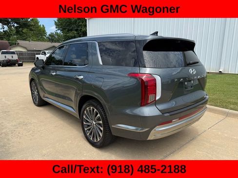 Used 2025 Hyundai Palisade Calligraphy AWD/4WD image 3