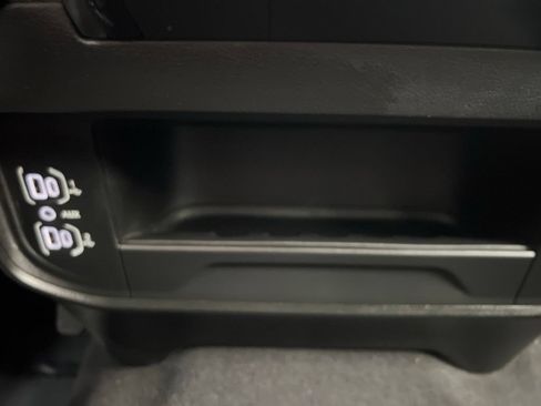 Used 2025 RAM 2500 Big Horn AWD/4WD image 64