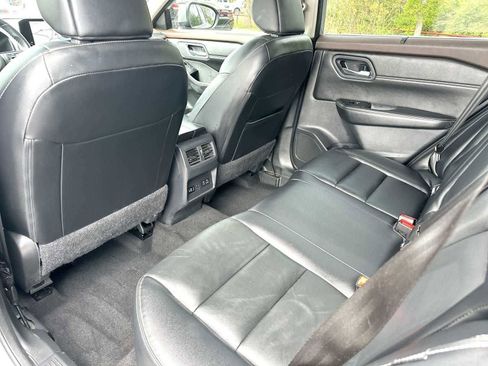 Used 2023 Nissan Rogue SL w/ SL Premium Package image 24