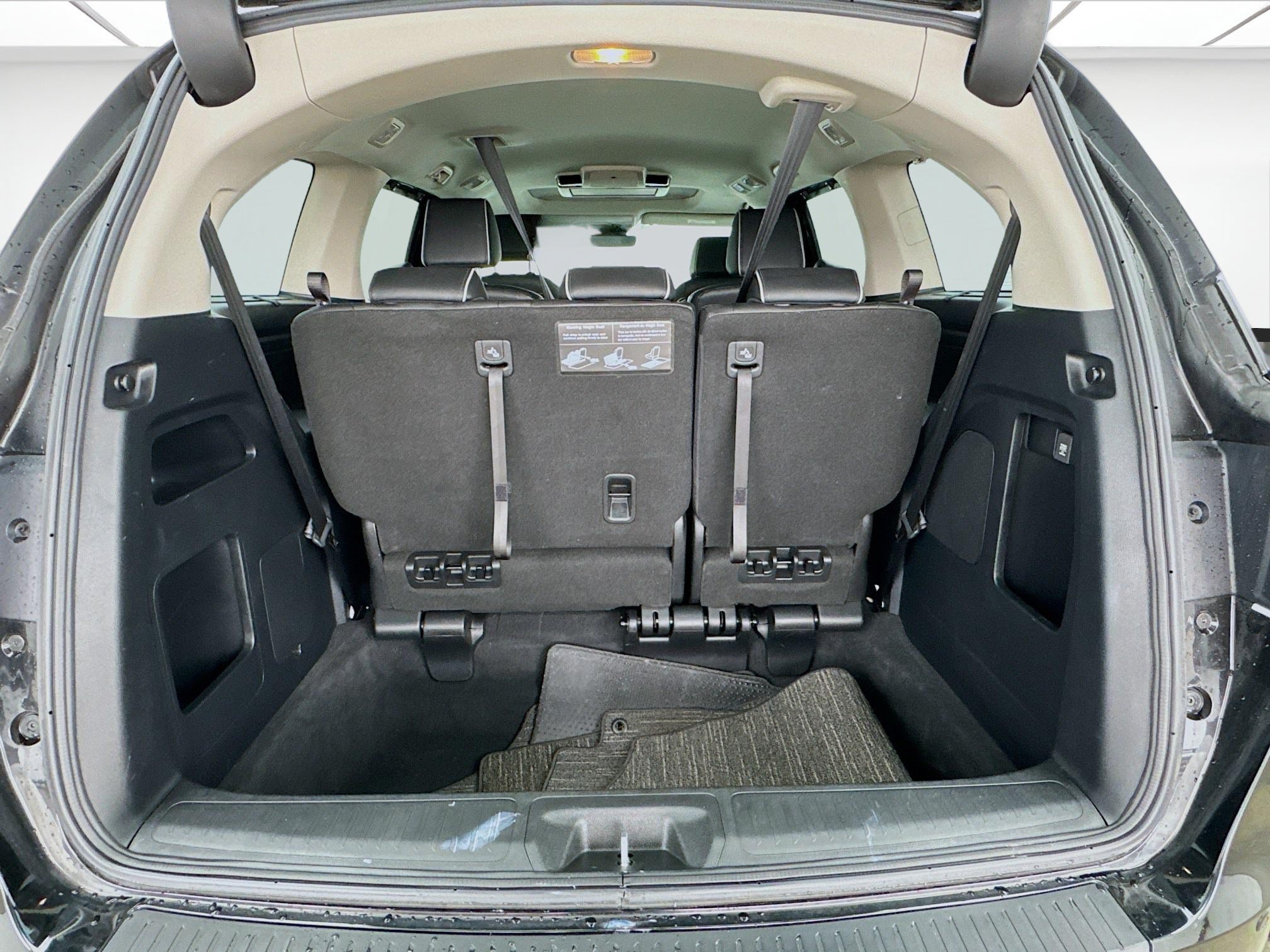 Used 2025 Honda Odyssey Elite image 19