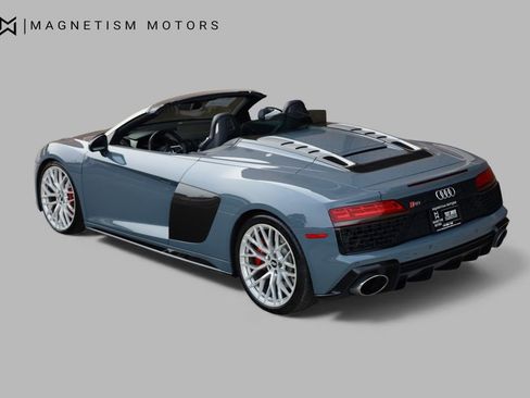 Used 2020 Audi R8 V10 w/ Carbon Exterior Package image 9