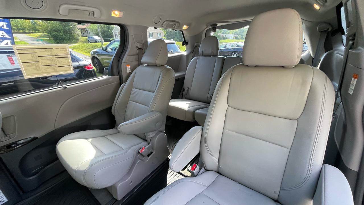 Used 2017 Toyota Sienna XLE Premium w/ Protection Package AWD/4WD image 20