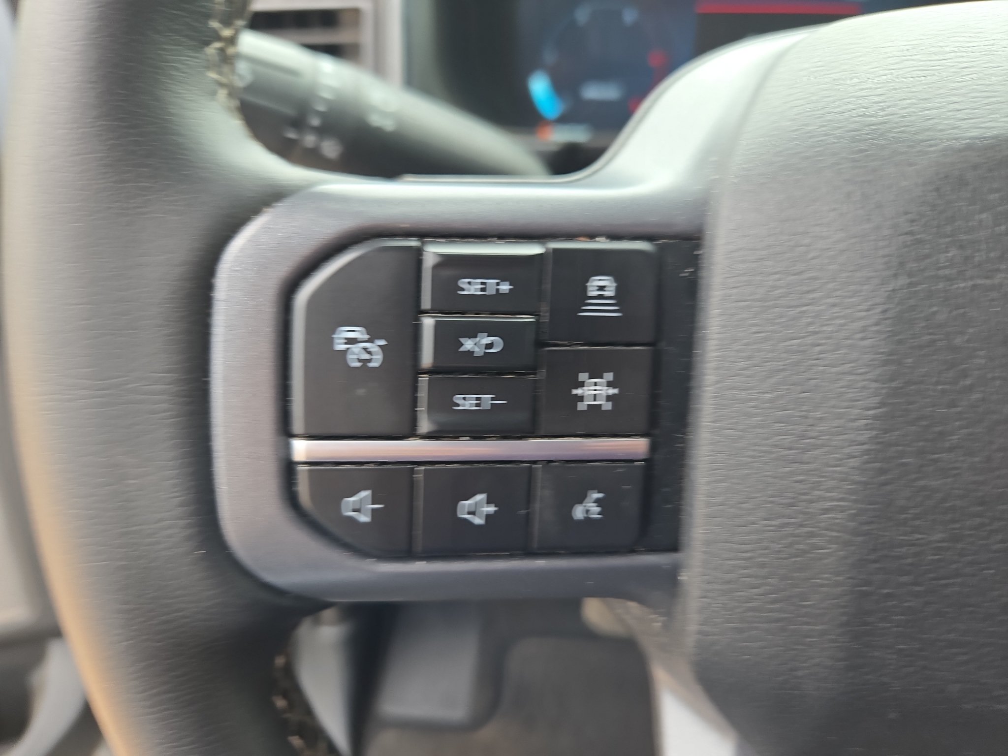 Used 2025 Ford F250 Lariat w/ Lariat Ultimate Package AWD/4WD image 26