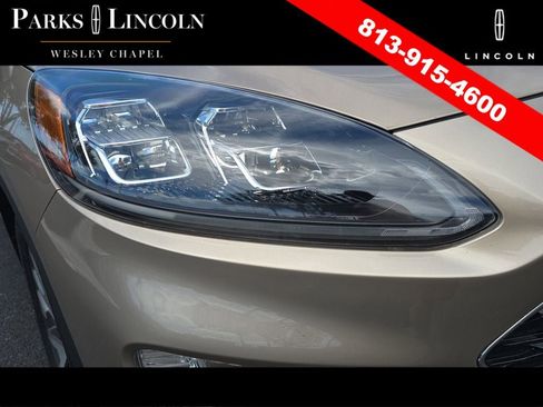 Used 2020 Ford Escape Titanium FWD image 6