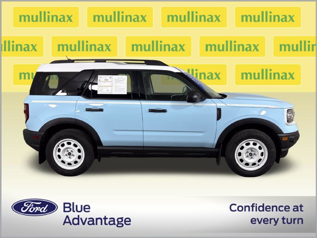 Certified 2023 Ford Bronco Sport Heritage w/ Heritage Convenience Package AWD/4WD image 2